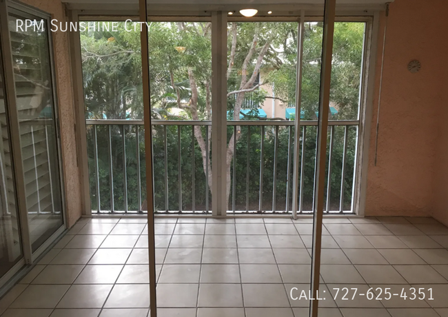 Building Photo - FULLY FURNISHED 2-BED, 2-BATH CONDO WITH U...