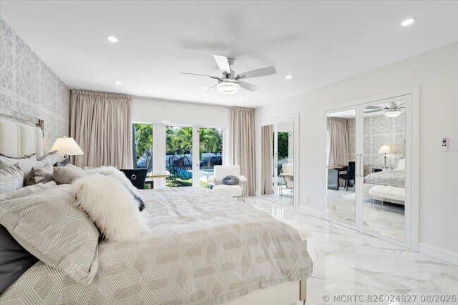 Building Photo - 207 Royal Palm Dr