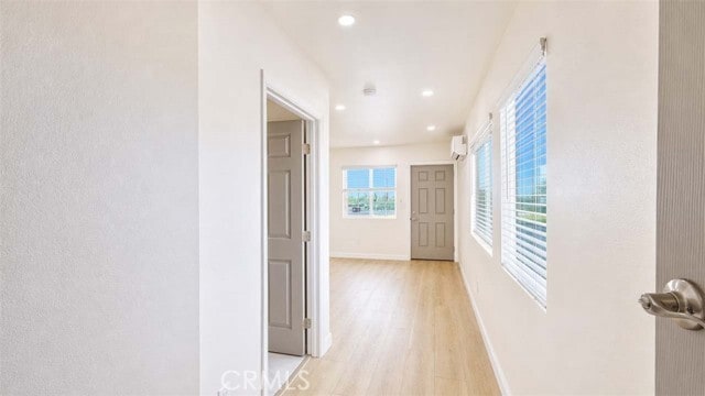 Building Photo - 628 W Floral Dr