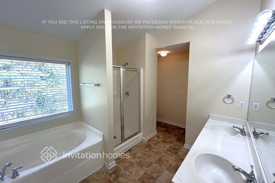 Building Photo - 3568 Park Hill Cir SW