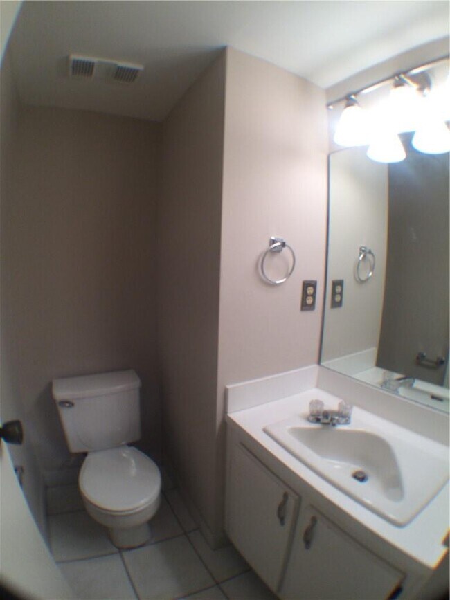Building Photo - 4374 NW 9th Ave