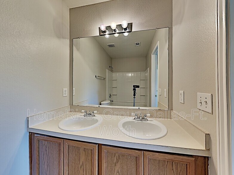 Building Photo - 4504 Napa Valley Dr