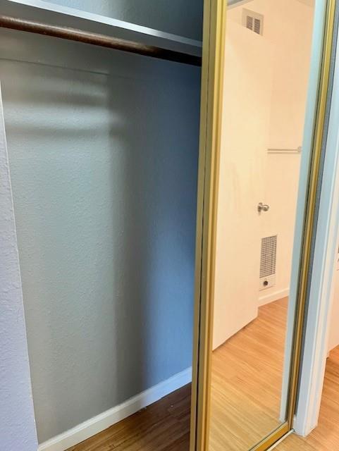 Building Photo - 143 Piccadilly Pl