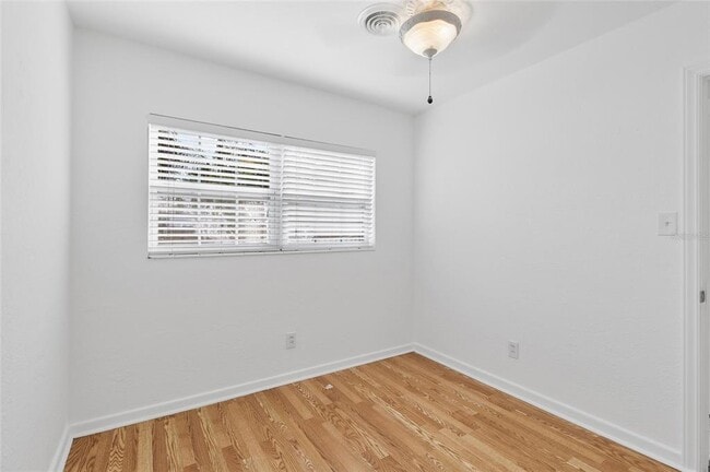 Building Photo - 452 45th Ave N