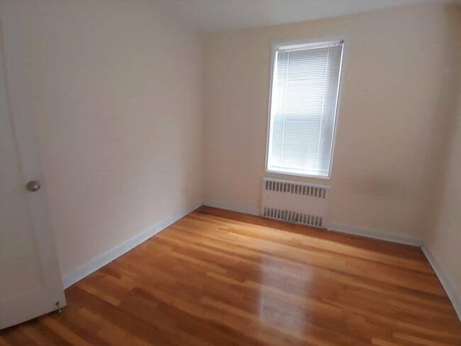 Building Photo - 64-85-85 Wetherole St