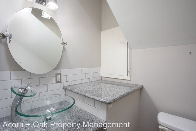 Building Photo - 2 br, 1.5 bath House - 2544 Noble Rd