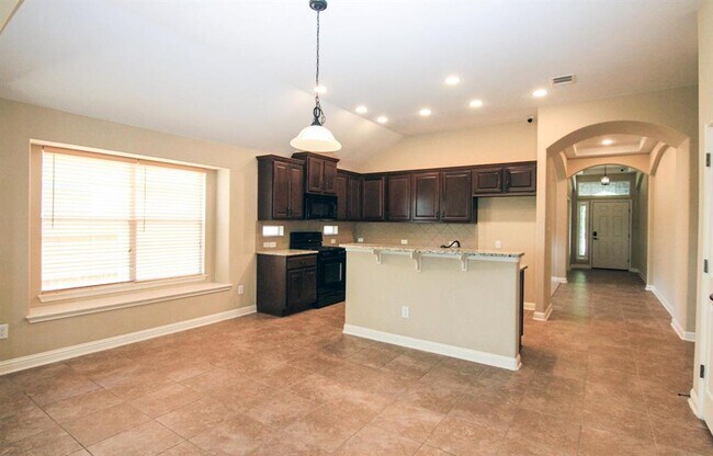 Building Photo - 3640 Rosalina Loop