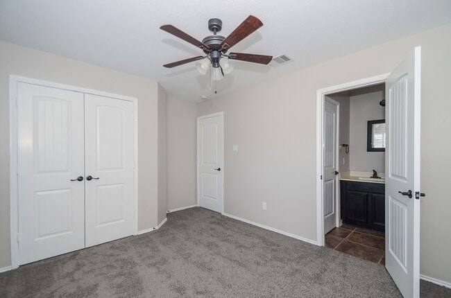 Building Photo - 2646 Leopard Ct