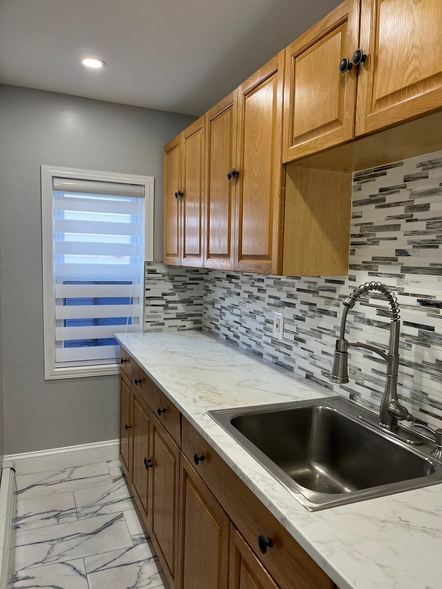 Building Photo - 114 Tenney St