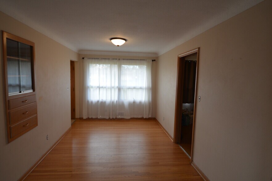 Building Photo - 1426 Glenhill Road