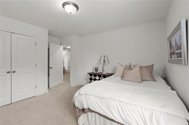 Building Photo - 5975 Osgood Pl