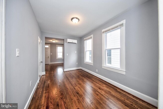 Building Photo - 655 Bourbon St