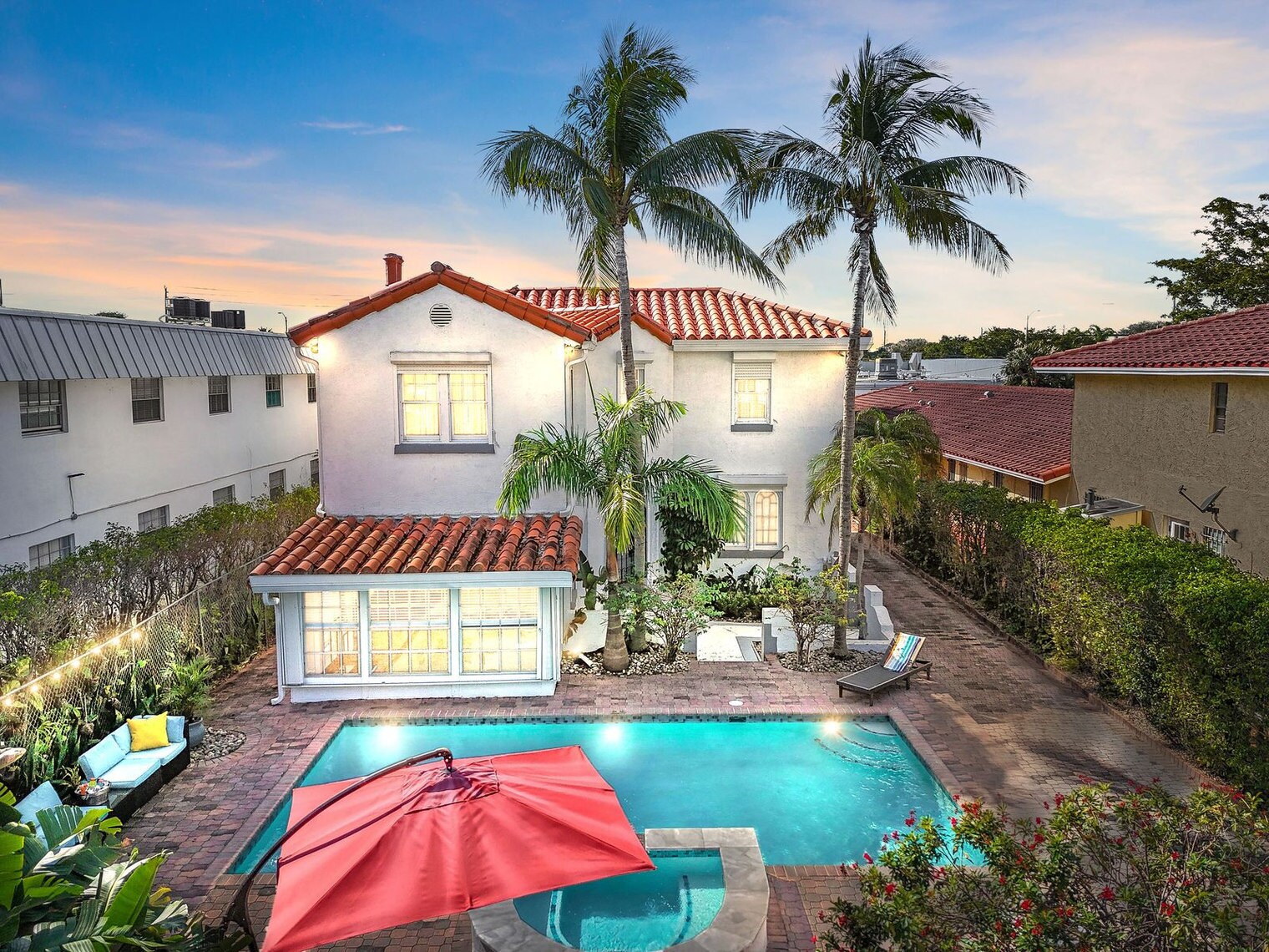 Building Photo - 414 Lake Shore Dr