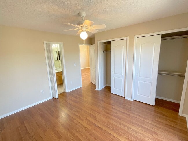 Building Photo - 4 Bedroom Townhome Available Near S Academy Blvd & E Fountain Blvd!