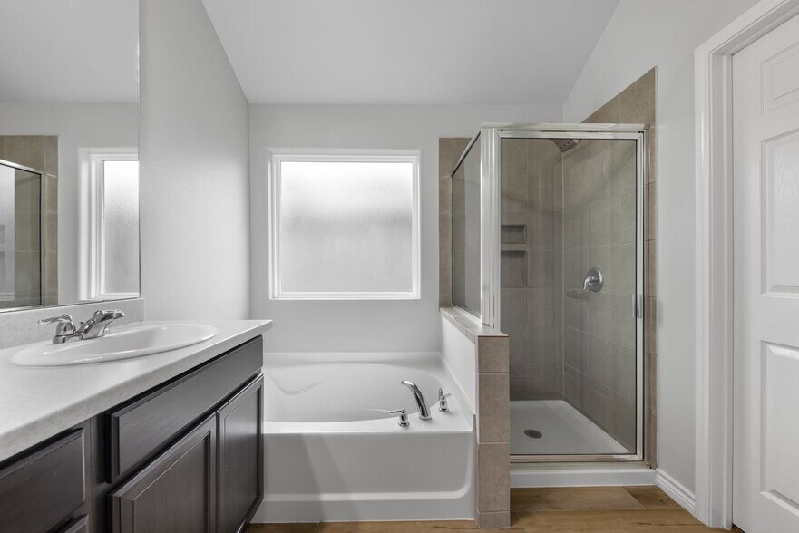 Building Photo - 7714 Pruet Dr