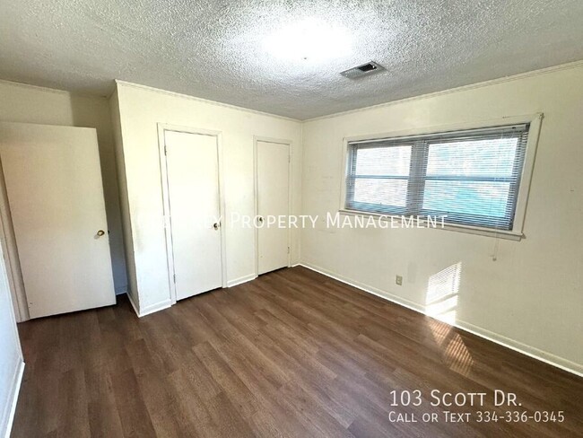 Building Photo - 103 Scott Dr