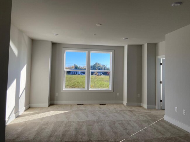 Building Photo - 2759 Acadia Dr