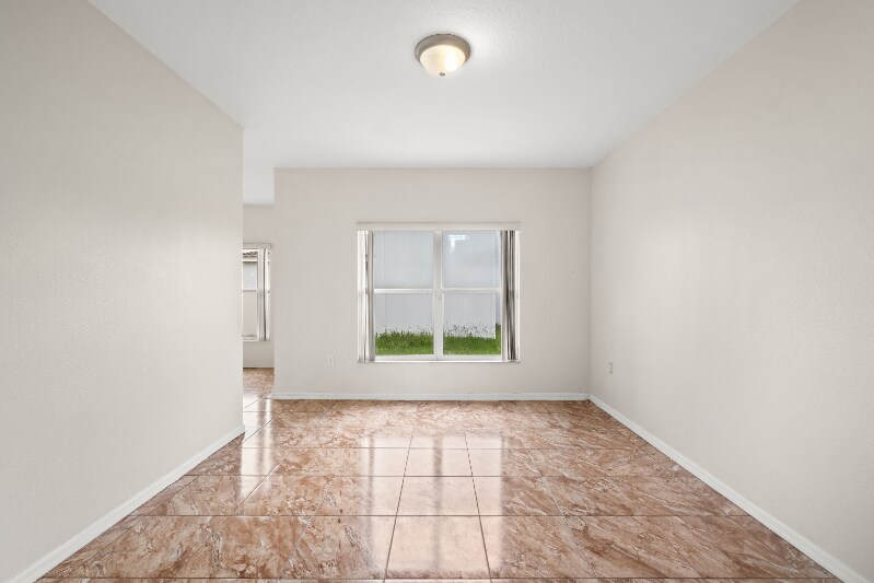 Building Photo - 442 Churchill Ct