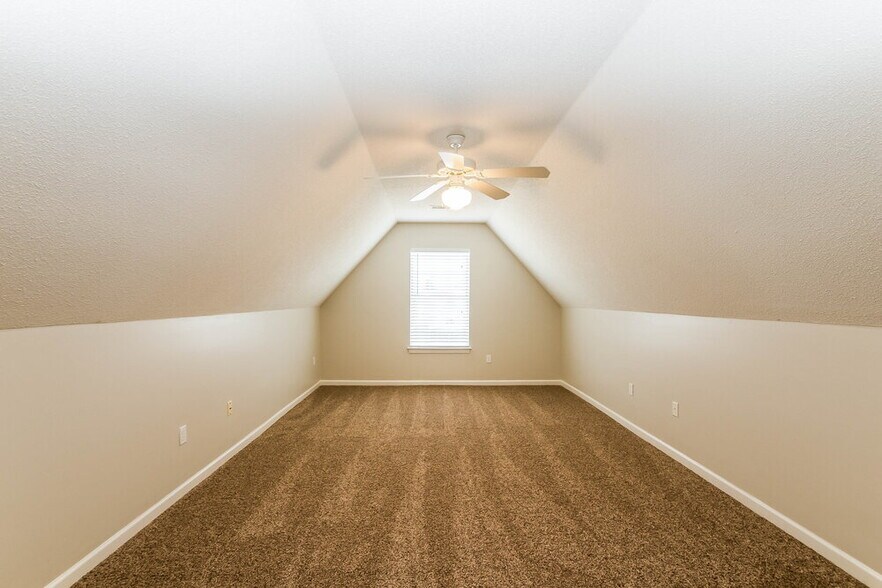 Building Photo - 2717 Baird Dr