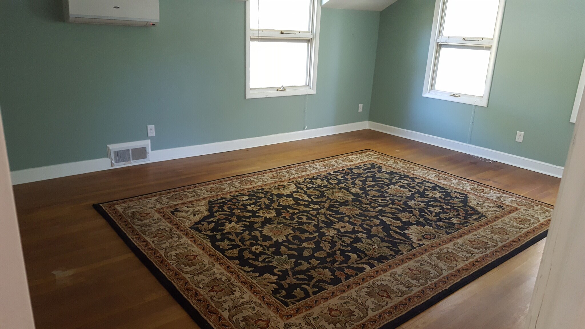 Building Photo - 969 Meadowbrook Dr