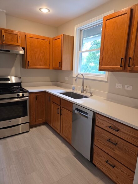 New countertop and dishwasher - 1038 Deerfield Rd