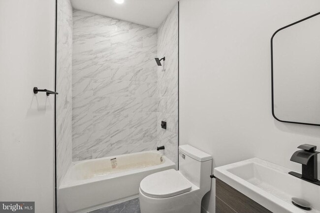 Building Photo - 3623 N 21st St