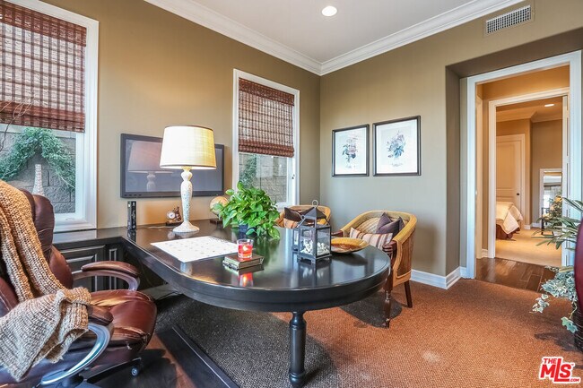 Building Photo - 7391 W Coastal View Dr
