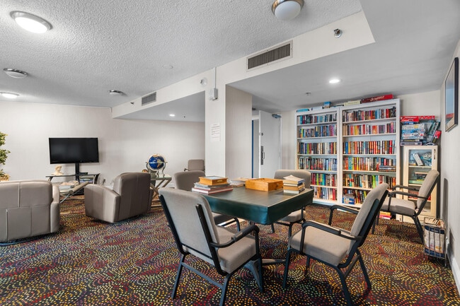 Building Photo - 1361 S Ocean Blvd