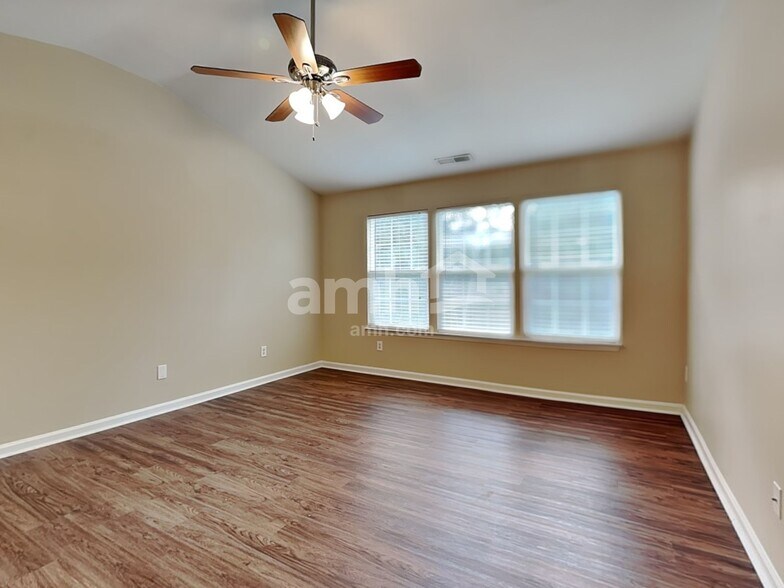 Building Photo - 3961 Tyler Bluff Ln