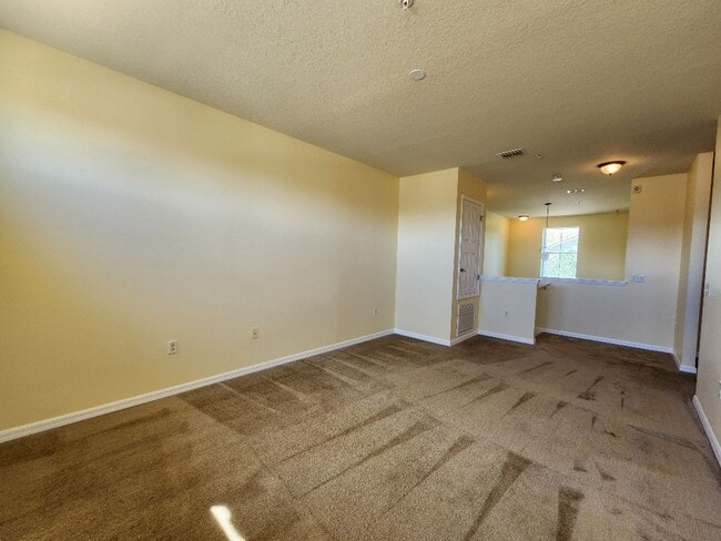 Building Photo - Gorgeous 3-Bedroom, 2.5-Bathroom Townhome in Orlando