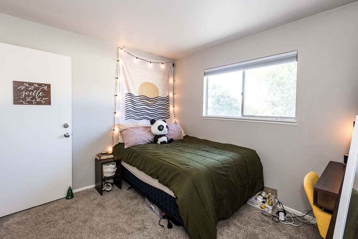 Building Photo - 1750 Prefumo Canyon Rd