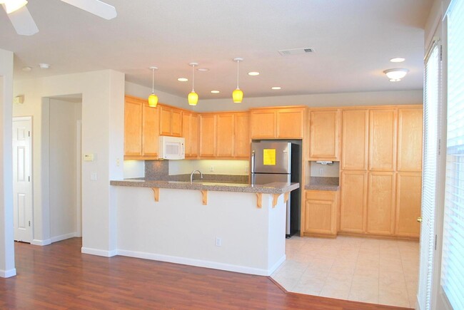 Building Photo - Bright 2 Story Home In Great Dublin Ranch ...