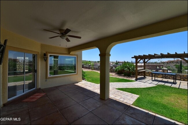 Building Photo - 6732 Pearl Ridge Dr