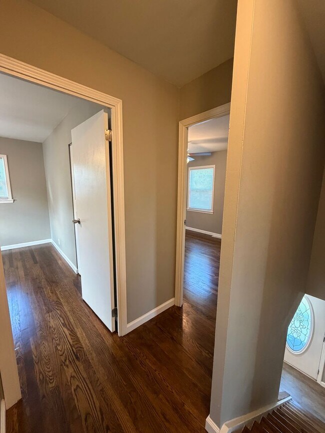 Building Photo - Newly Remodeled 4-bedroom, 1.5-Bath Single-Family Home in Danville, IL.
