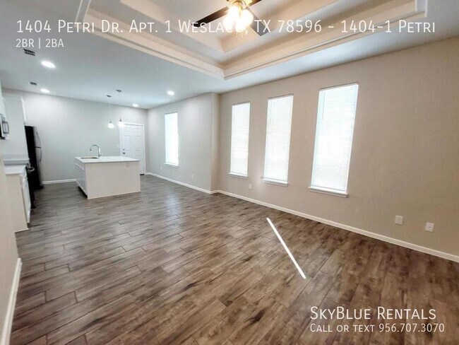 Building Photo - 1404 Petri Dr