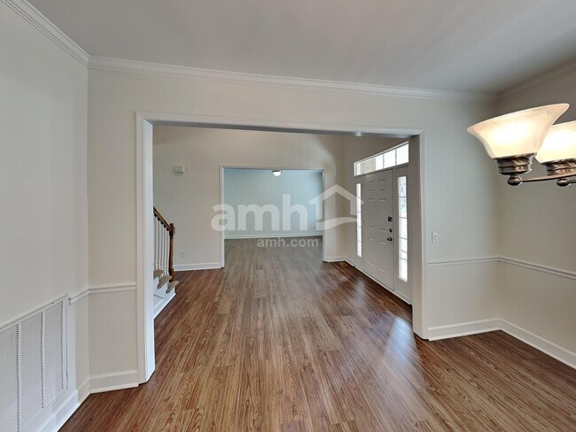 Building Photo - 3063 Romain Trail