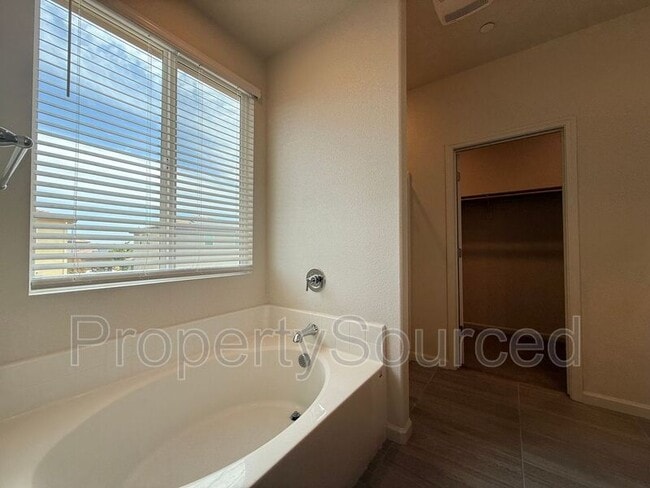 Building Photo - 2957 Mokelumne Ct