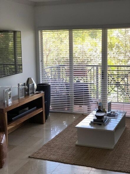 Building Photo - 101 Sidonia Ave