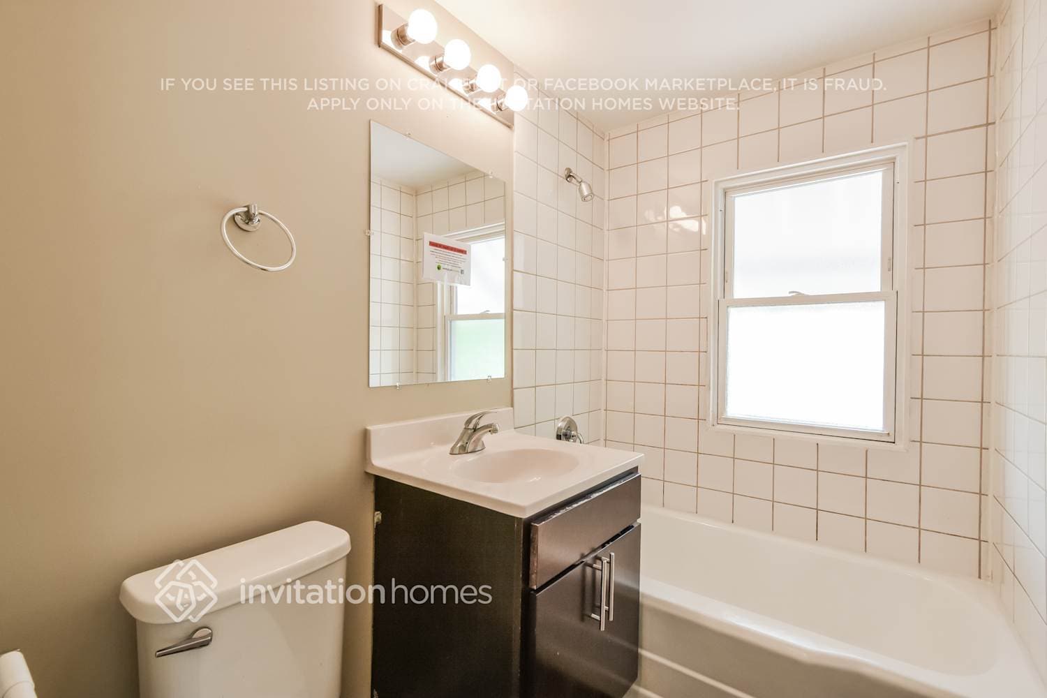 Building Photo - 1541 Boeger Ave