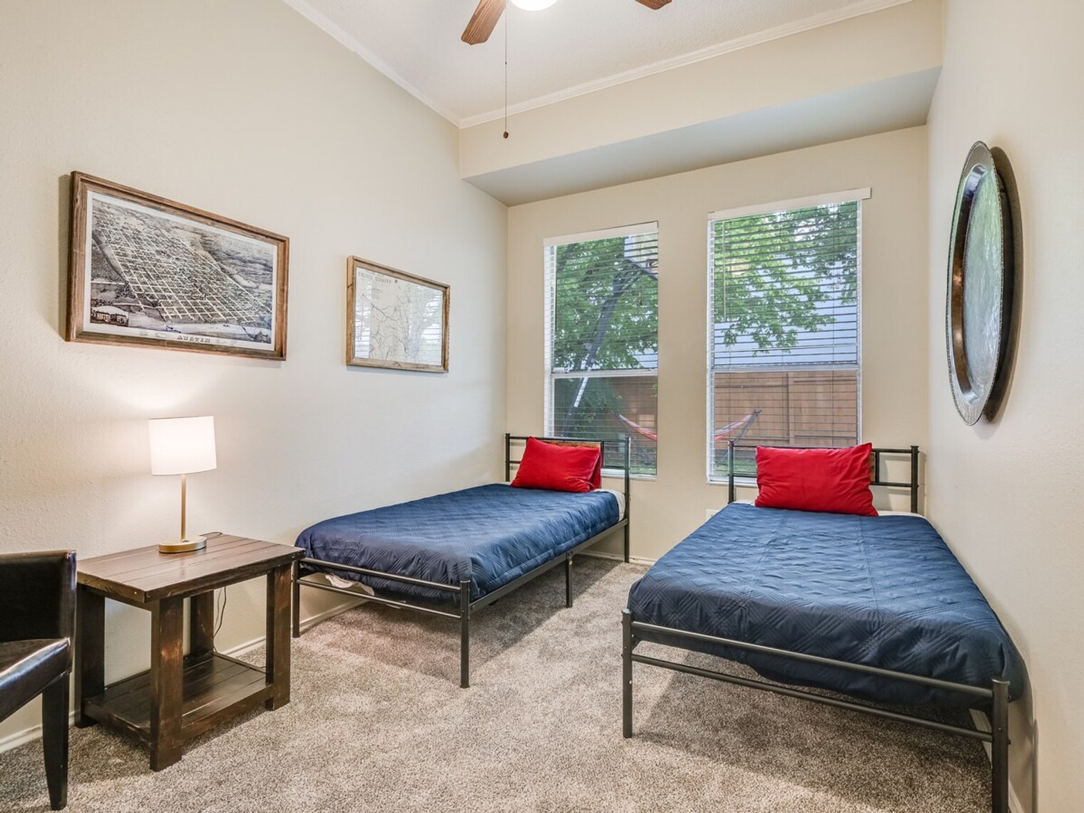 Building Photo - 14608 Town Hill Dr