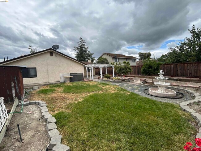 Building Photo - 2632 Point Lobos Ct