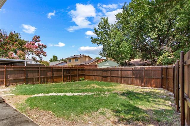 Building Photo - 2925 Brookcrest Dr