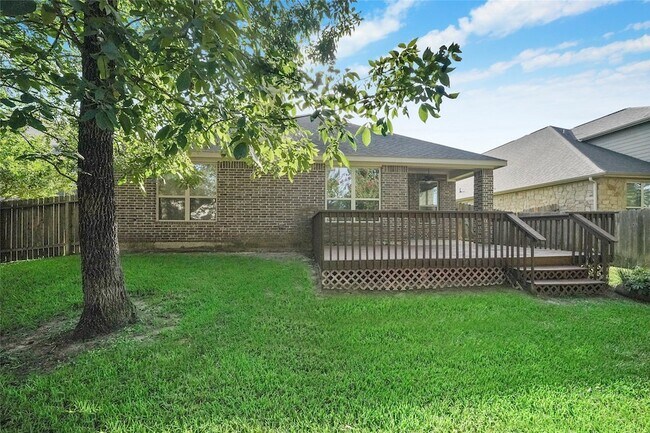 Building Photo - 126 Springshed Pl