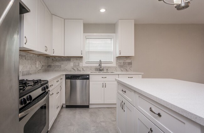 Building Photo - 4411 Knotty Oaks Trail