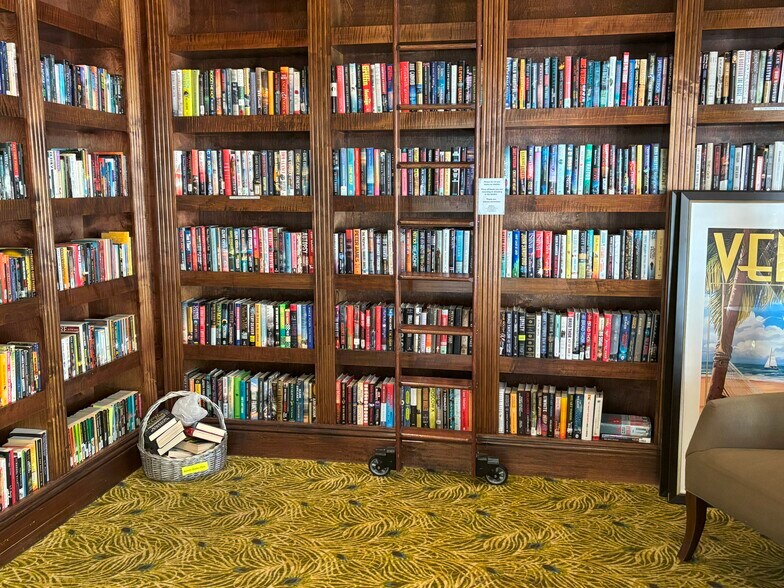 Library - 260 Hidden Bay Dr
