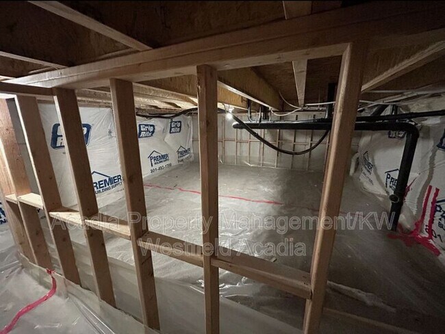 Building Photo - 3966 N Eagle Point Ln