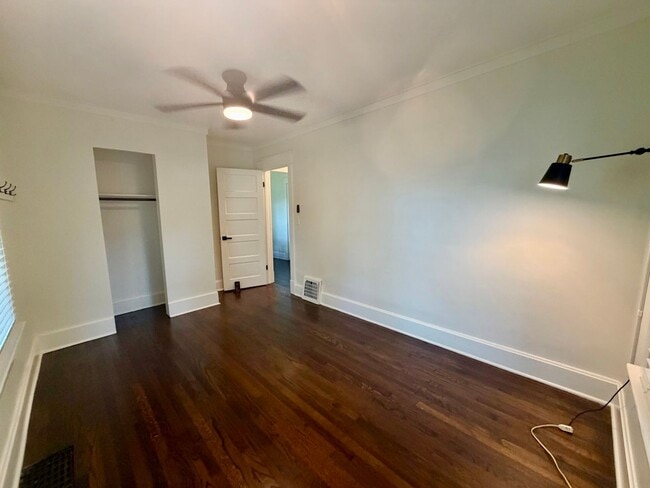 Building Photo - 8201 W 80th St