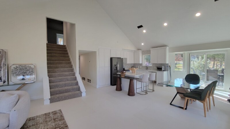 Building Photo - 317 Kiowa Dr E