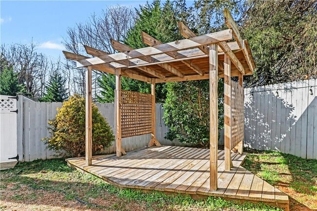 Building Photo - 257 Stegall Dr