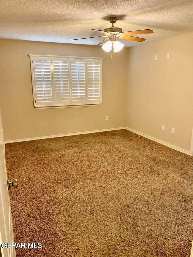 Building Photo - 7334 Prickley Pear Dr